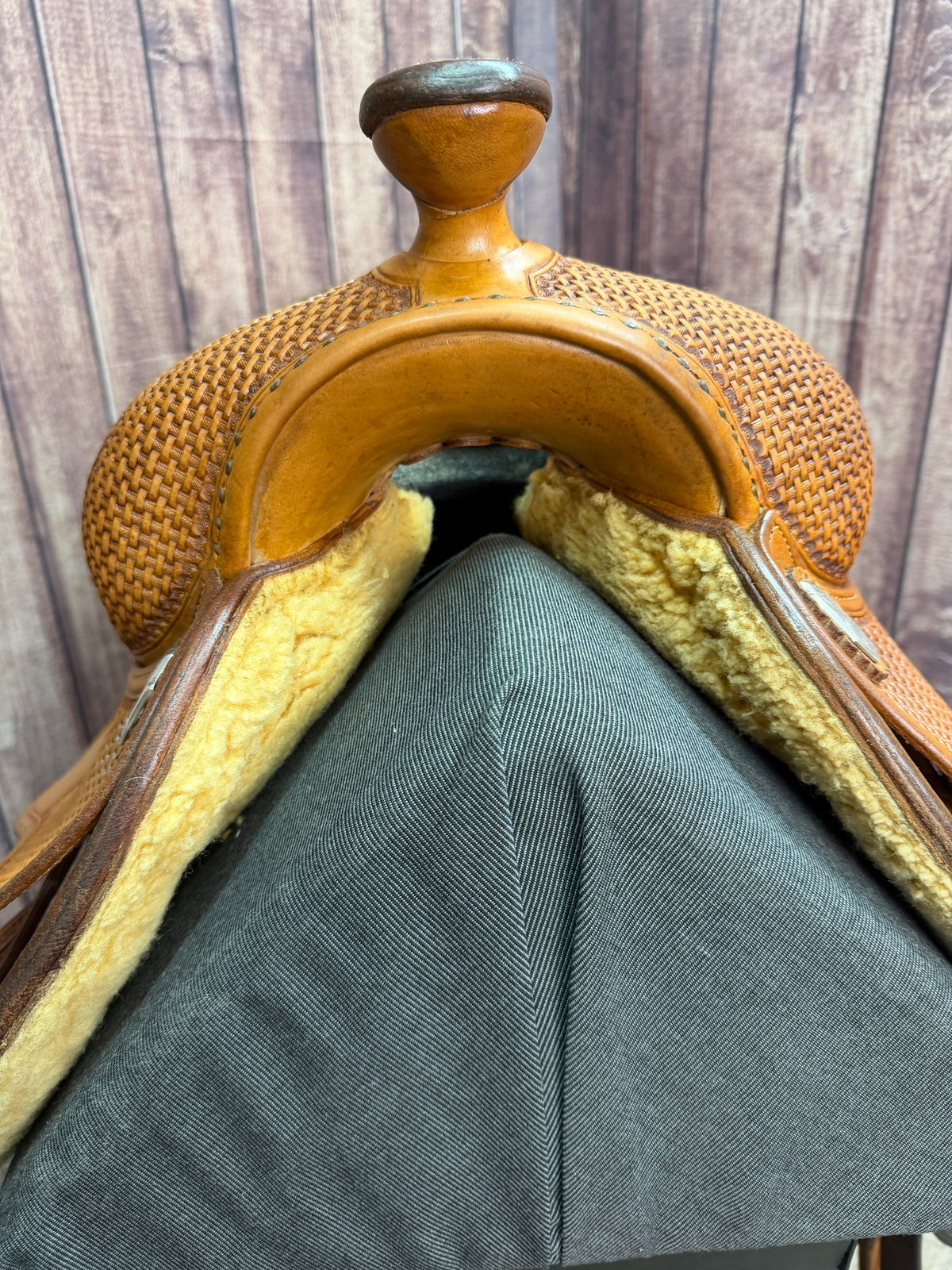 Scottsdale Saddlery 15.5”