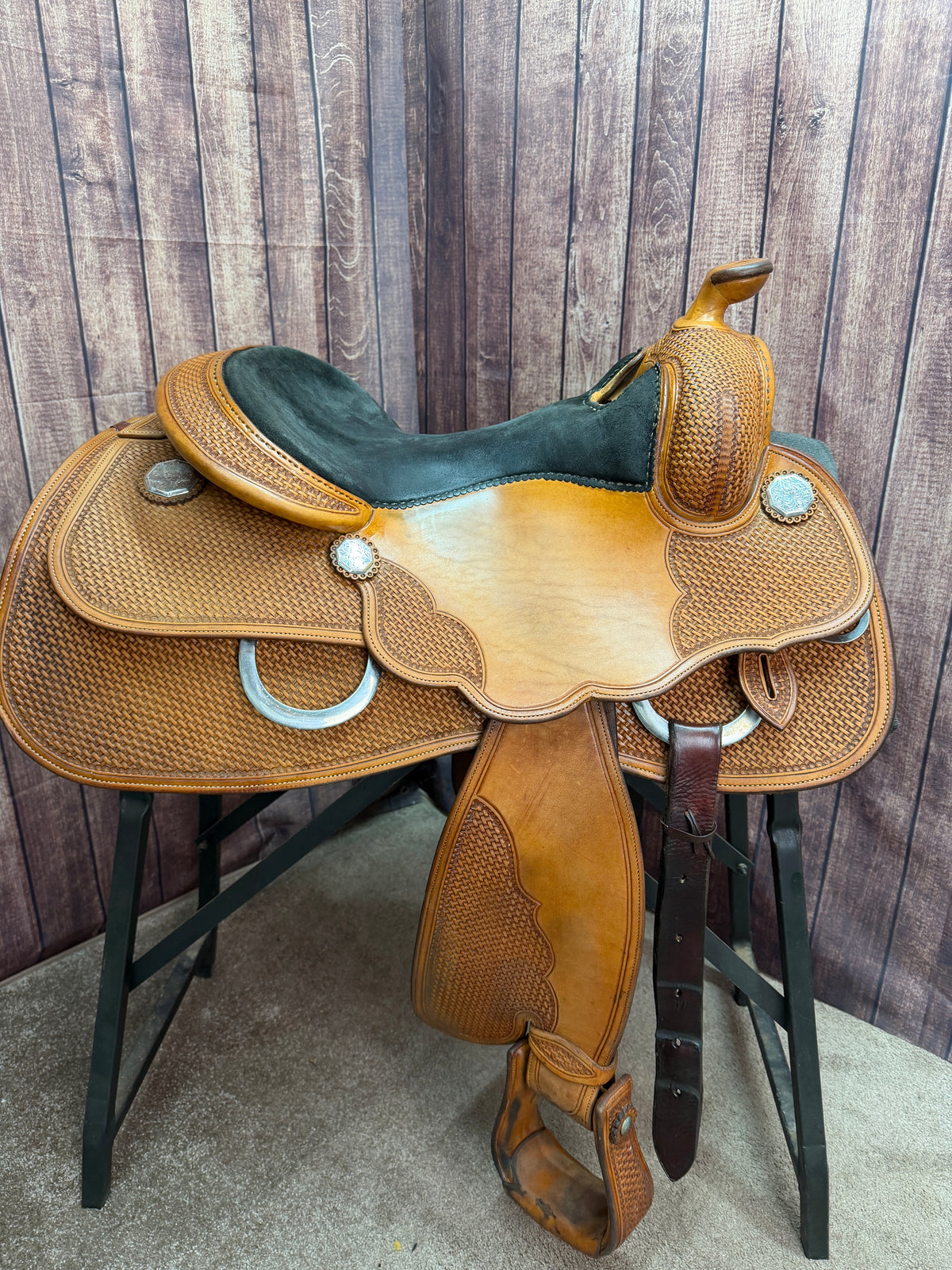 Scottsdale Saddlery 15.5”