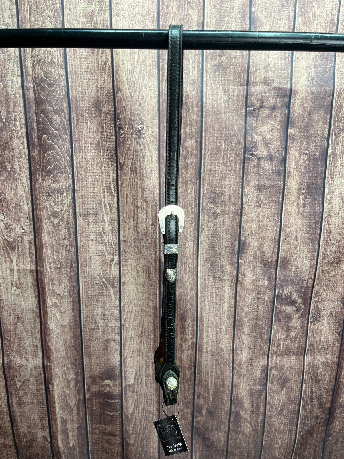 Caiman Hanger #7