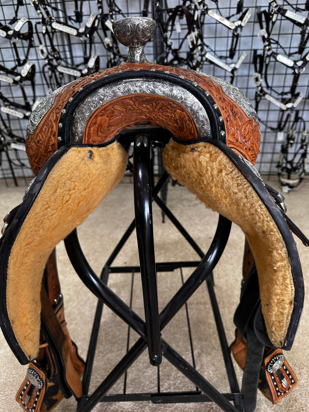 Harris Show Saddle 15.5"