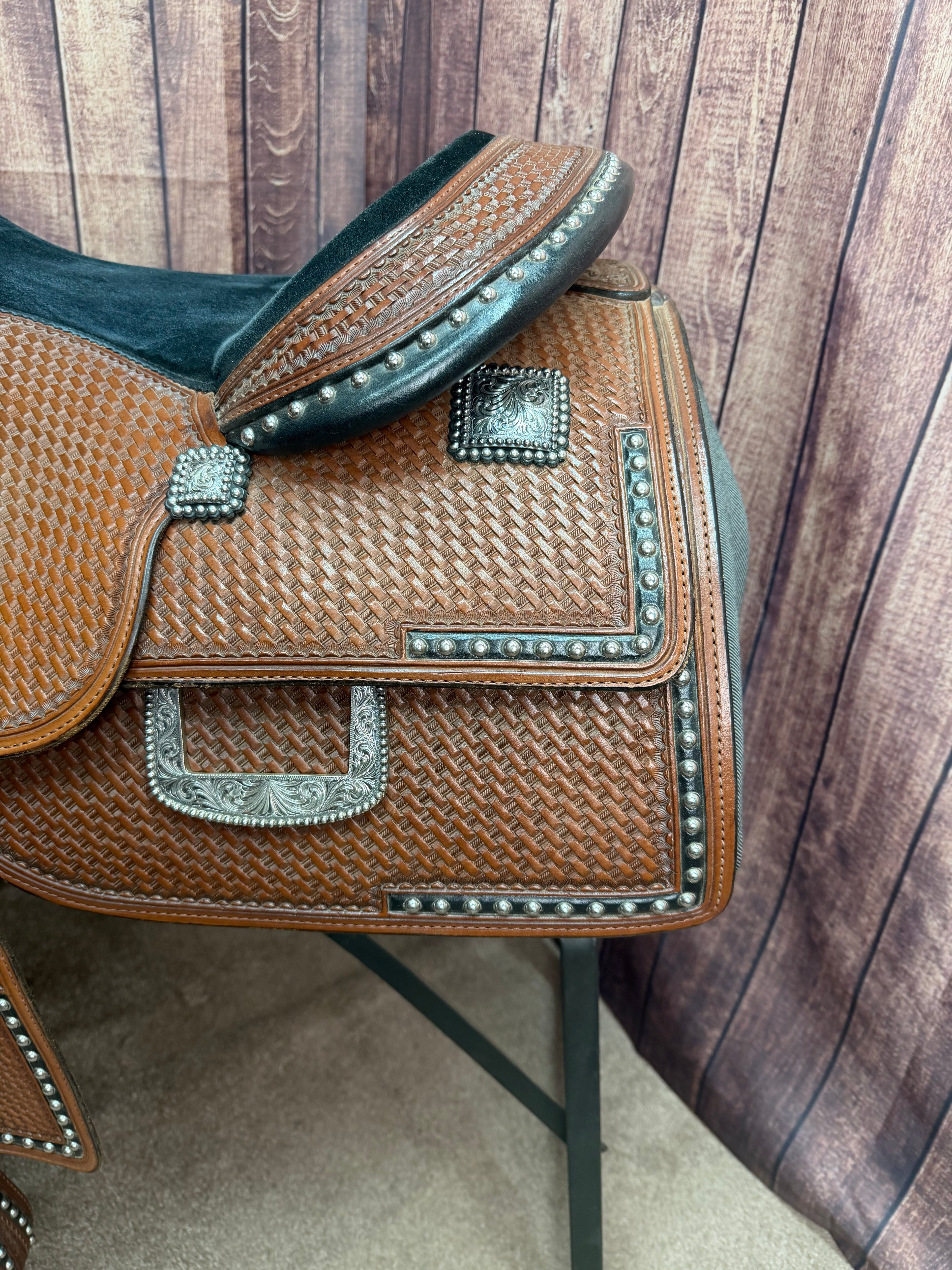Sterling Custom Saddle 17" Seat Used